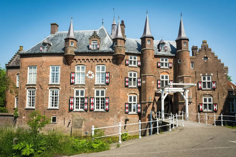 kasteel maurik 768x512