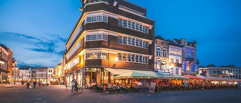 warenhuis 1 768x331